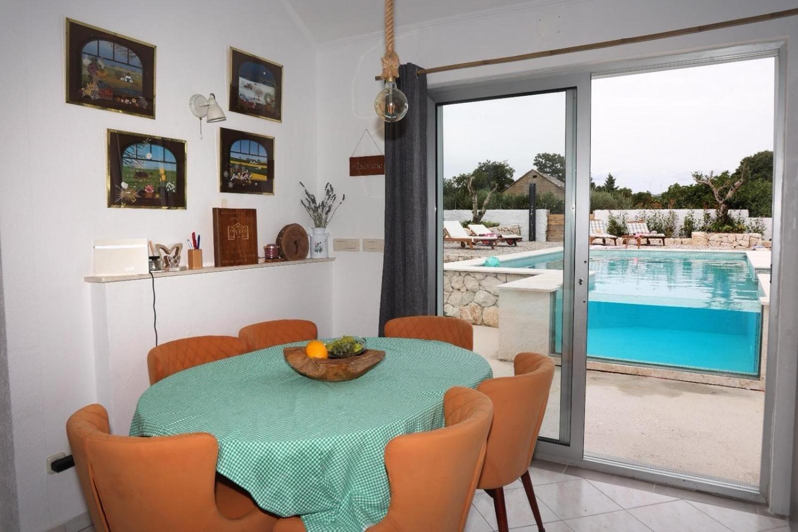 Vacation House Lavanda New! Heated Pool Zadvarje Exteriör bild