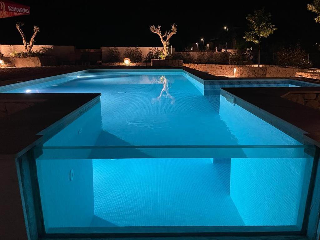 Vacation House Lavanda New! Heated Pool Zadvarje Exteriör bild