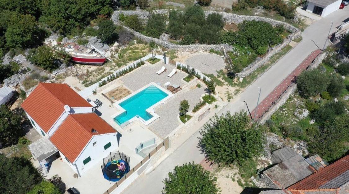 Vacation House Lavanda New! Heated Pool Zadvarje Exteriör bild